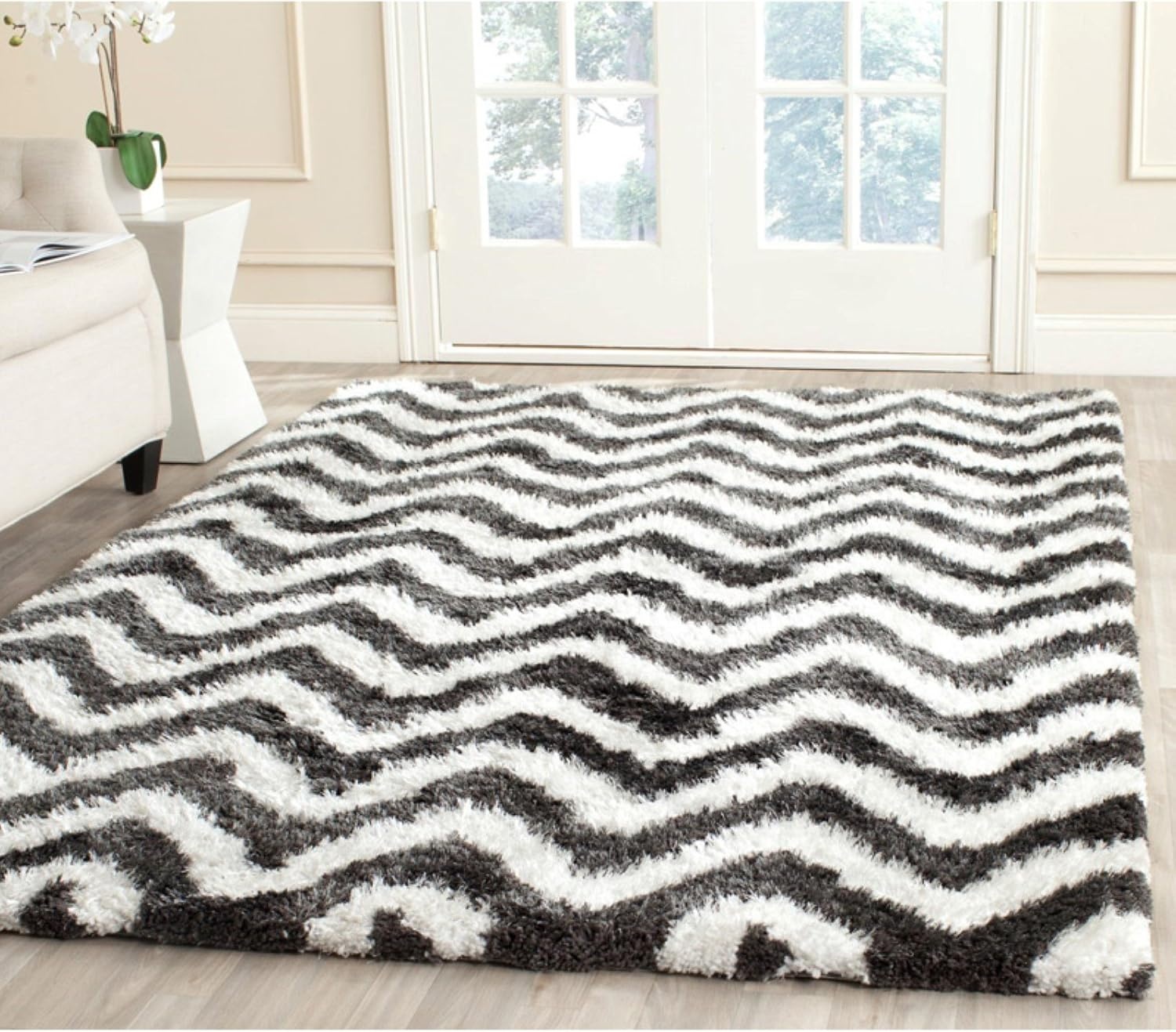 image:imageSAFAVIEH Barcelona Shag Collection Area Rug 9 x 12 Graphite amp Ivory Handmade Chevron 175inch Thick Ideal for High Traffic Areas in Living Room Bedroom BSG320DGraphiteIvory