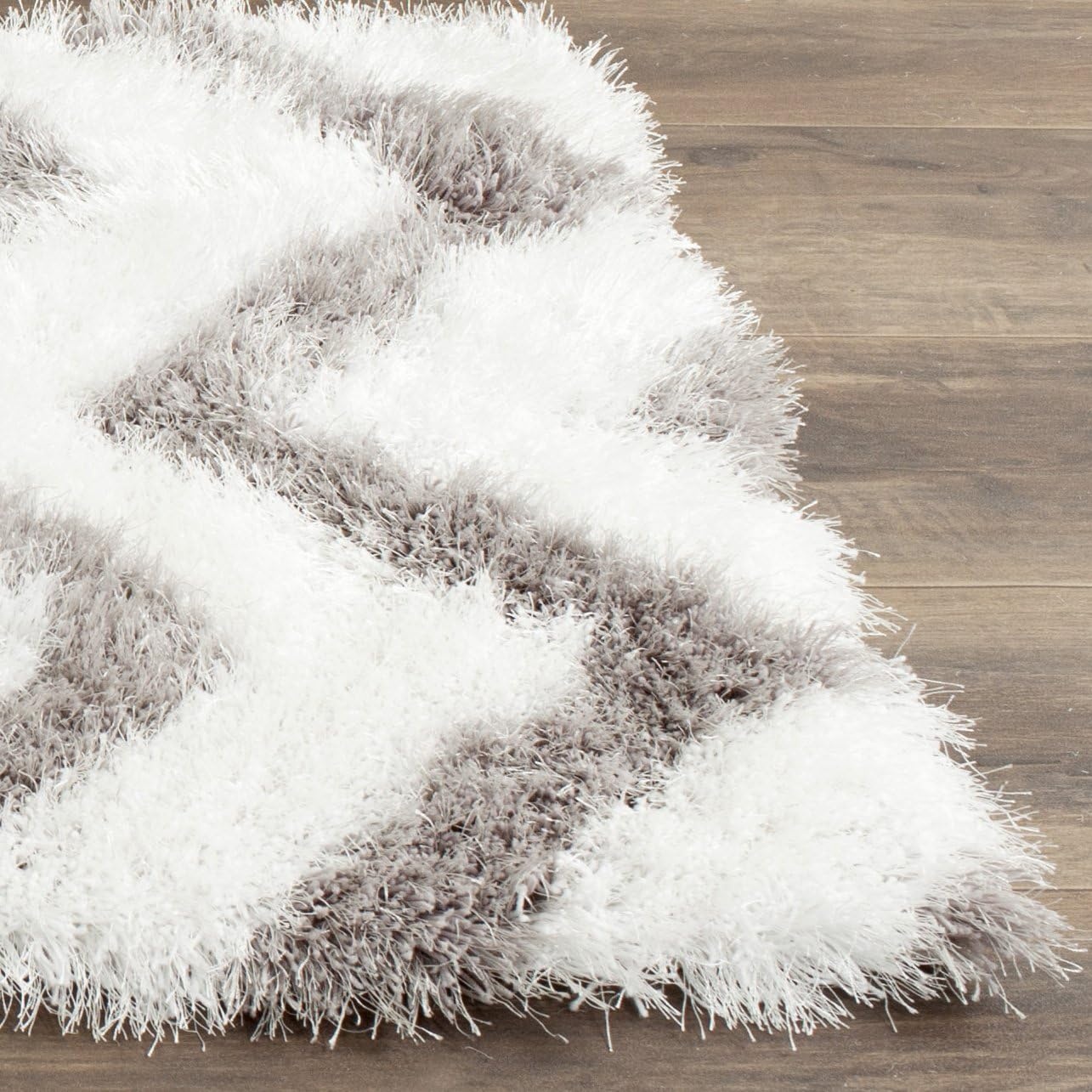 image:imageSAFAVIEH Barcelona Shag Collection Area Rug 9 x 12 Graphite amp Ivory Handmade Chevron 175inch Thick Ideal for High Traffic Areas in Living Room Bedroom BSG320DIvorySilver