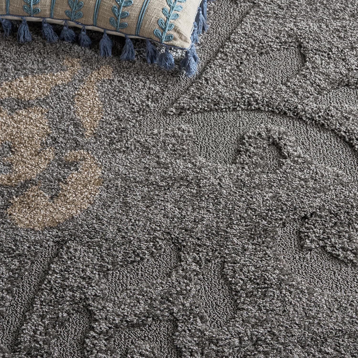 image:imageSAFAVIEH Florida Shag Collection Area Rug 86 x 12 Grey amp Beige Floral Design NonShedding amp Easy Care 12inch Thick Ideal for High Traffic Areas in Living Room Bedroom SG4588013GreyBeige