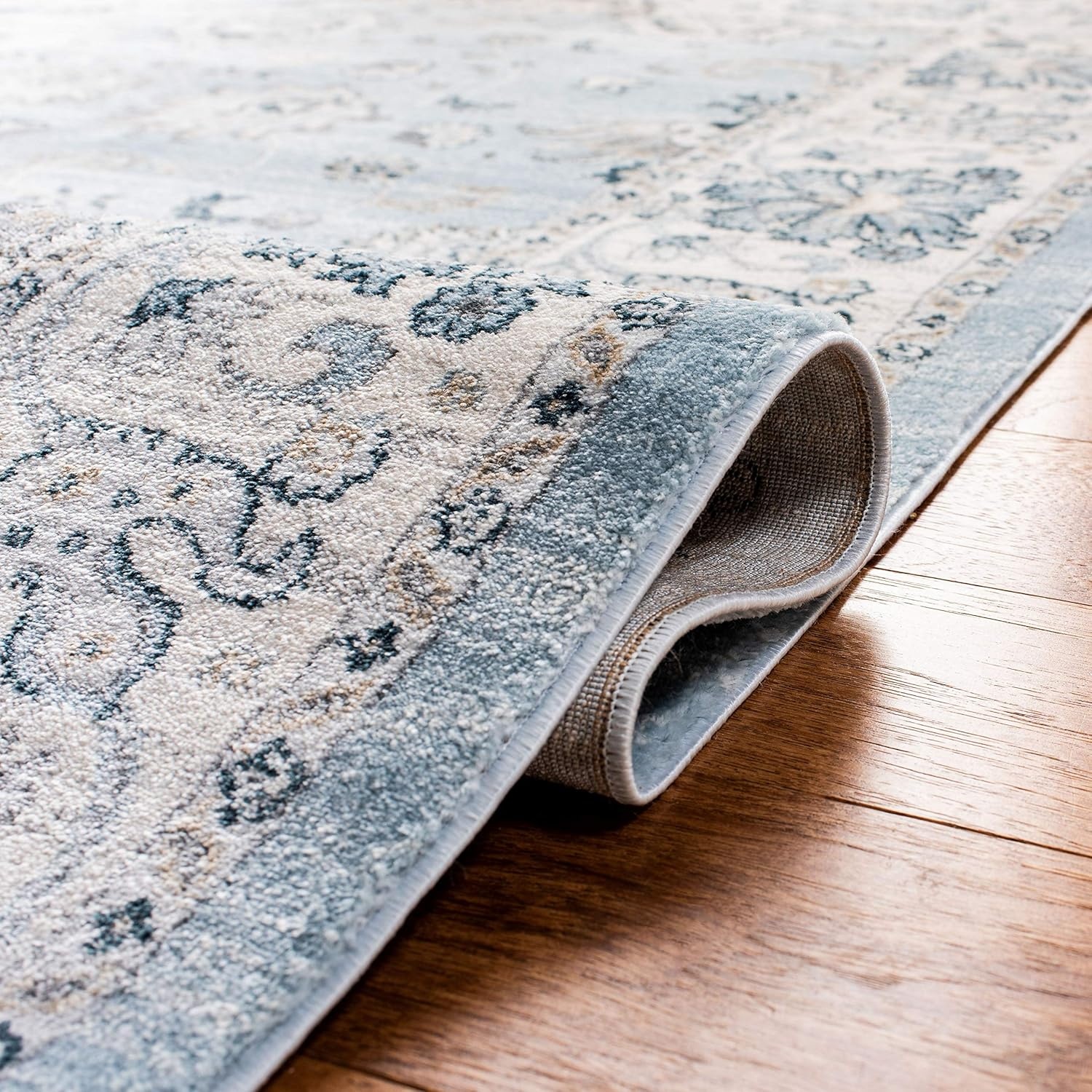 image:imageSAFAVIEH Isabella Collection Area Rug 9 x 12 Light Blue amp Cream Oriental Design NonShedding amp Easy Care Ideal for High Traffic Areas in Living Room Bedroom ISA940MLight BlueCream