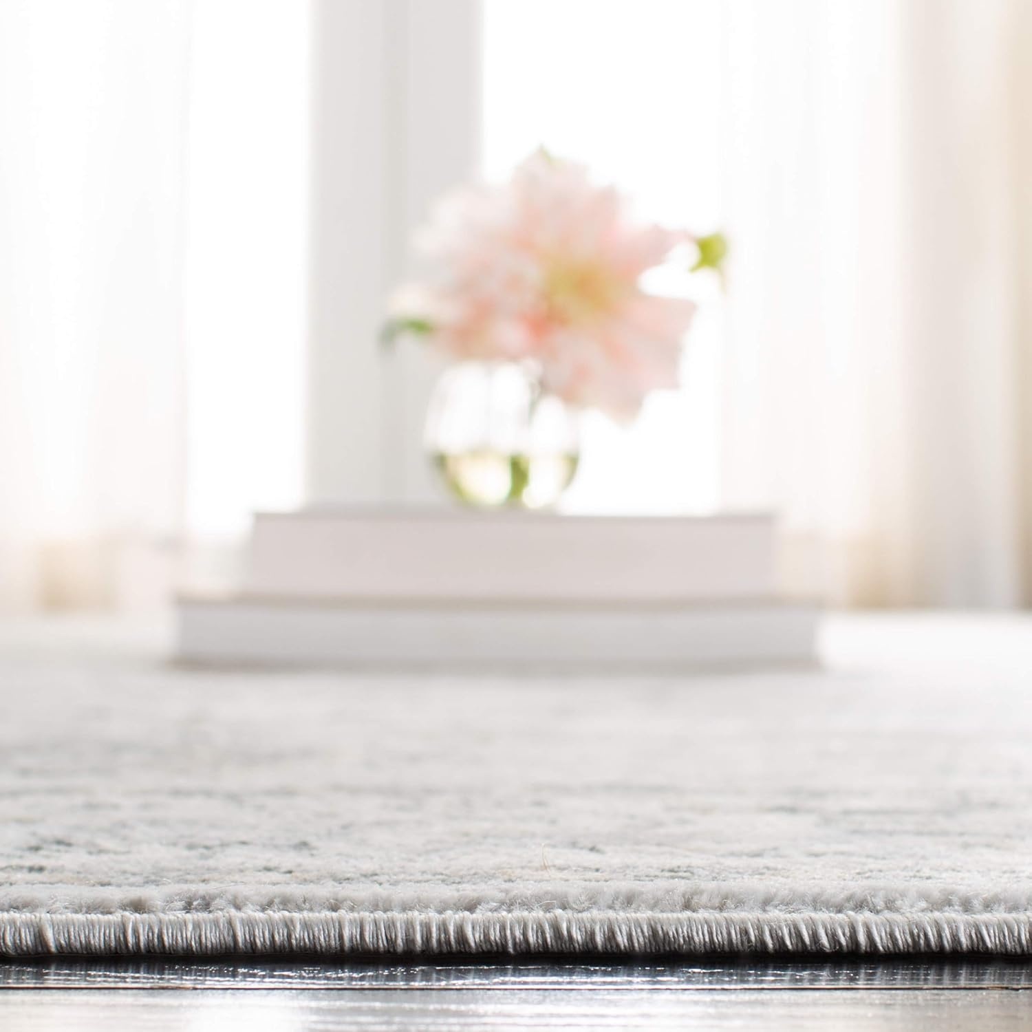 image:imageSAFAVIEH Isabella Collection Area Rug 9 x 12 Light Blue amp Cream Oriental Design NonShedding amp Easy Care Ideal for High Traffic Areas in Living Room Bedroom ISA940MLight GreyCream