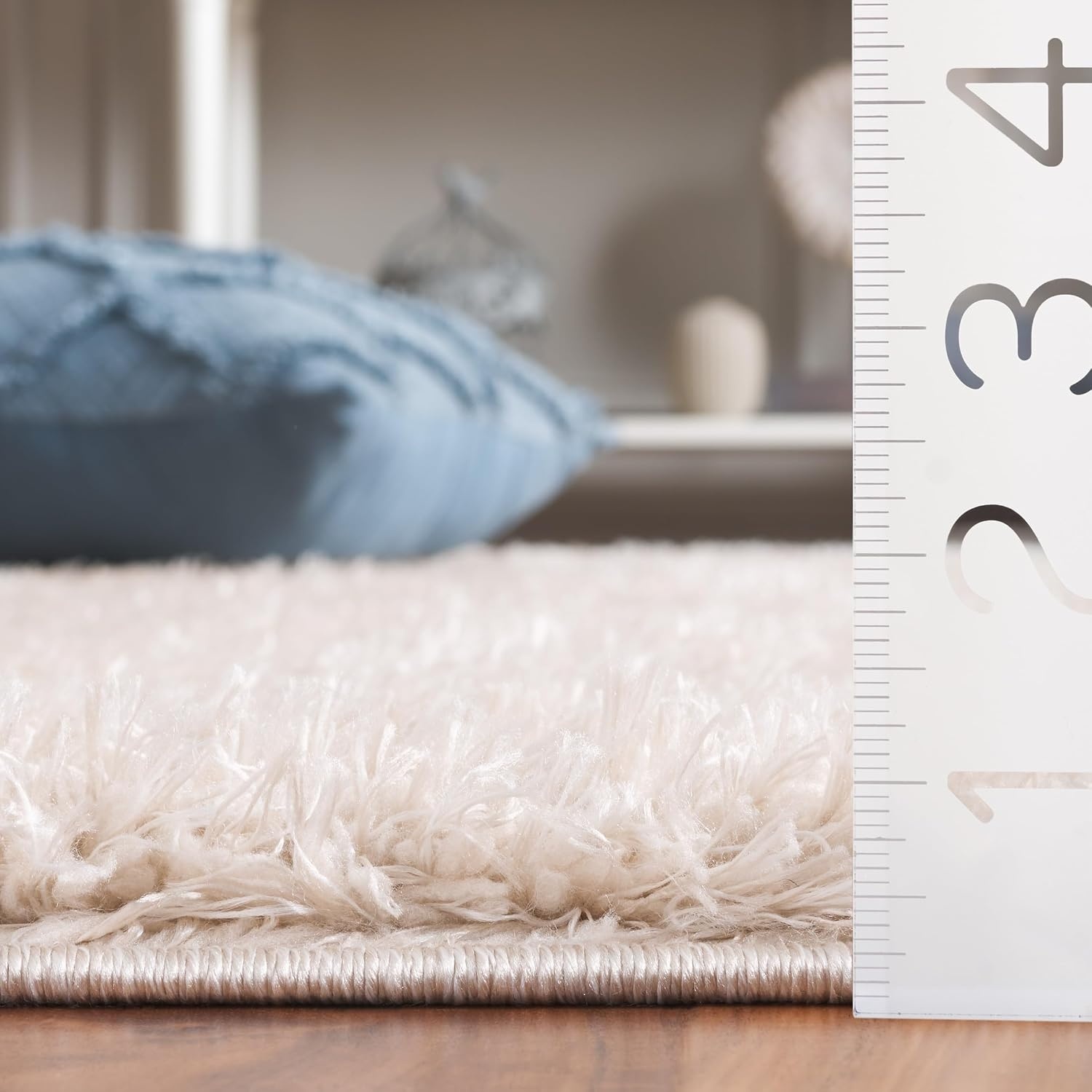 image:imageSAFAVIEH Lindsay Shag Collection Area Rug 9 x 12 Beige Modern Design 2inch Thick Ideal for the Living Room Dining Bedroom LNS560BBeige