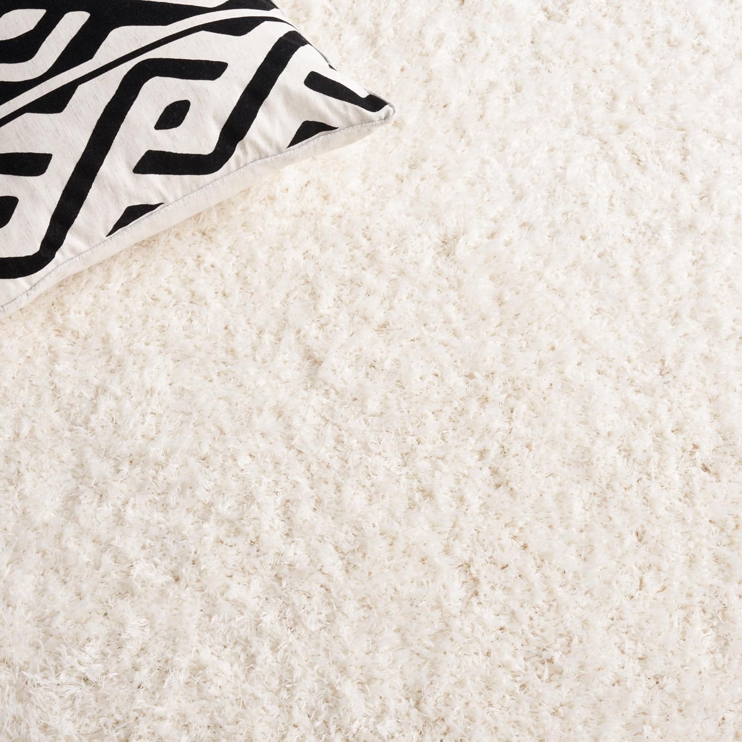 image:imageSAFAVIEH Lindsay Shag Collection Area Rug 9 x 12 Beige Modern Design 2inch Thick Ideal for the Living Room Dining Bedroom LNS560BIvory