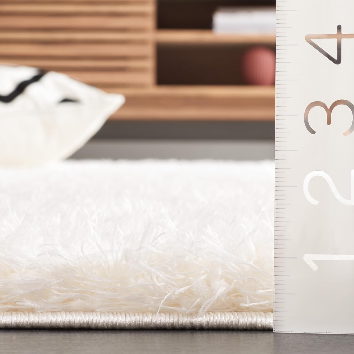 image:imageSAFAVIEH Lindsay Shag Collection Area Rug 9 x 12 Beige Modern Design 2inch Thick Ideal for the Living Room Dining Bedroom LNS560BIvory