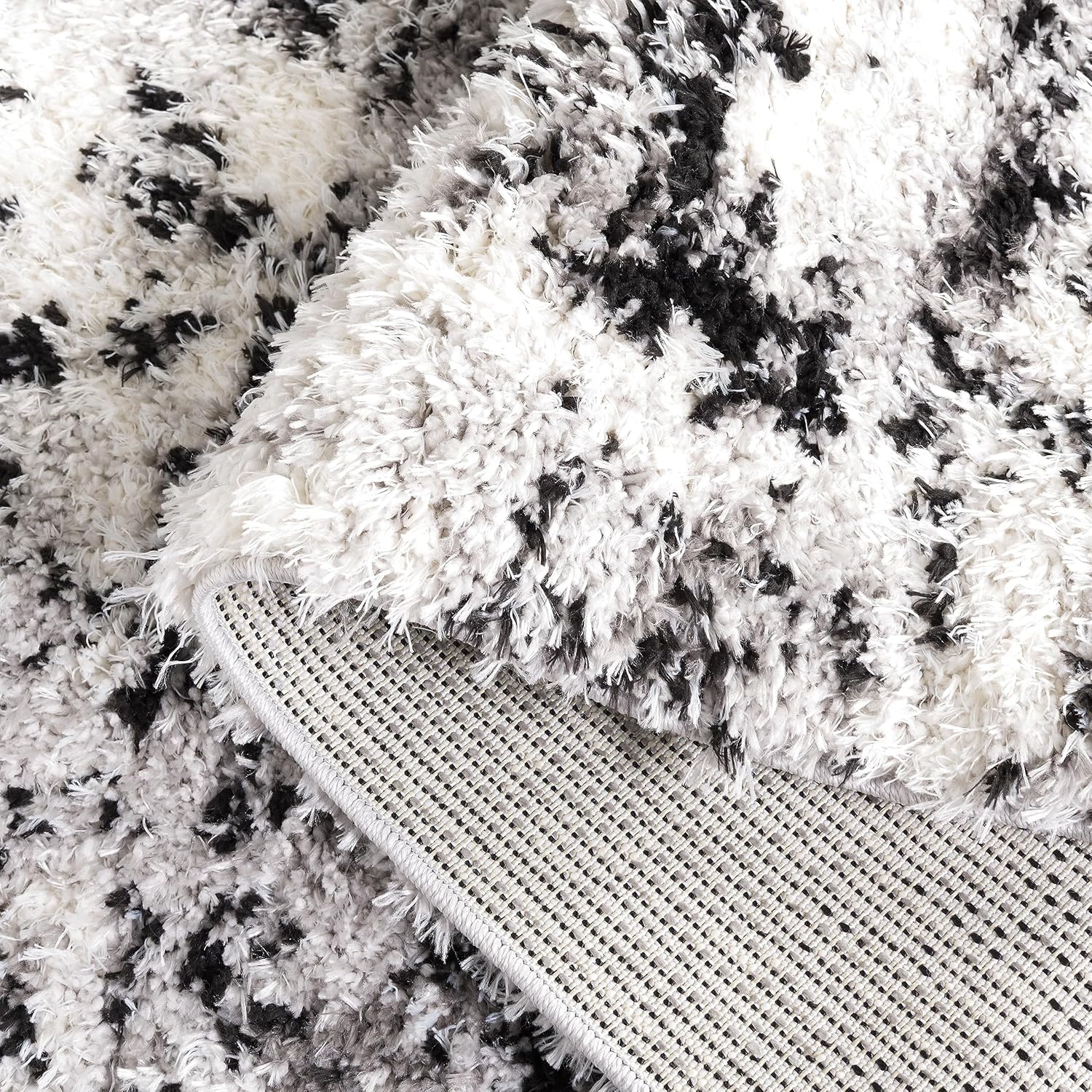 image:imageSAFAVIEH Lindsay Shag Collection Area Rug 9 x 12 Grey amp Black Ivory Modern Design 2inch Thick Ideal for the Living Room Dining Bedroom LNS556GGreyBlack Ivory