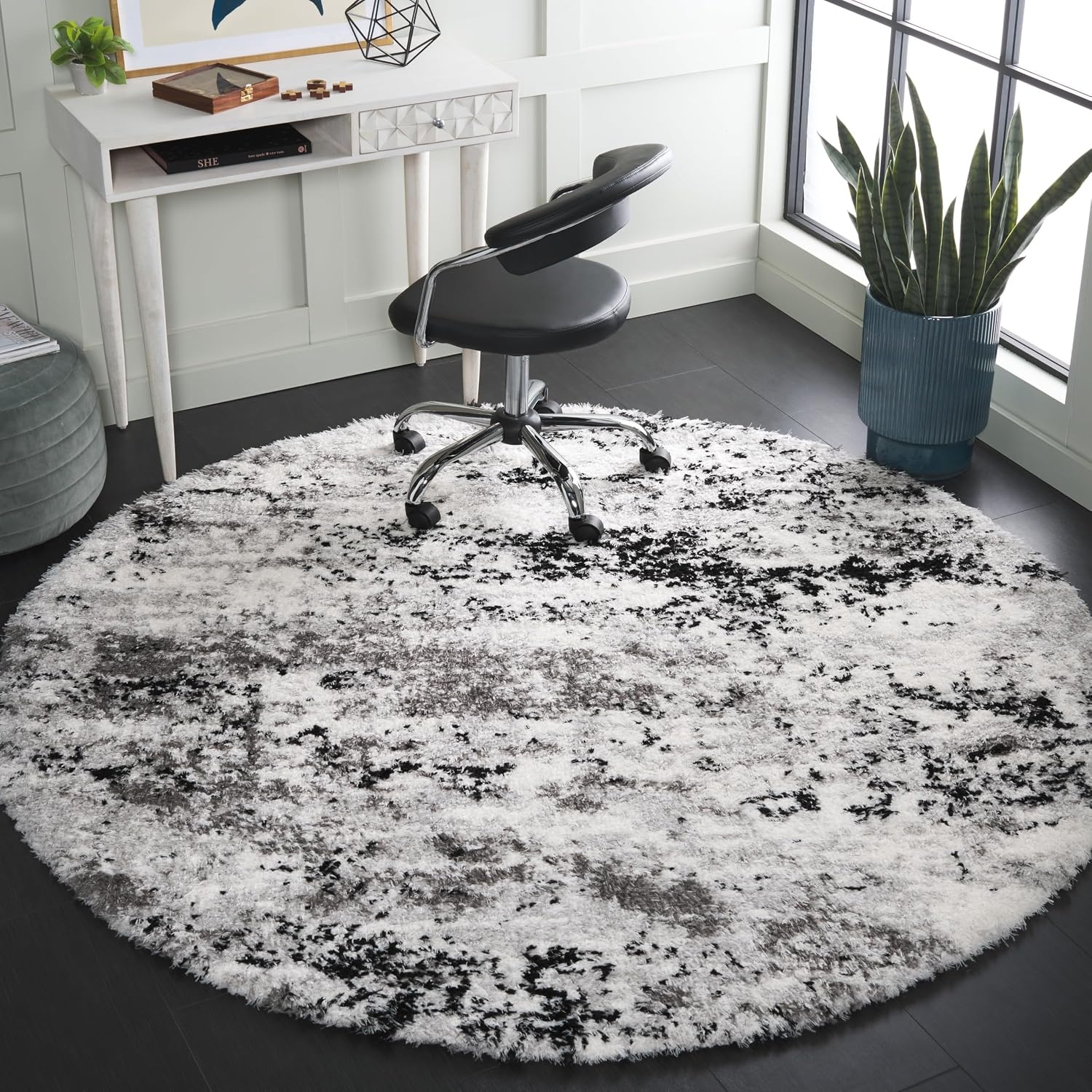 image:imageSAFAVIEH Lindsay Shag Collection Area Rug 9 x 12 Grey amp Black Ivory Modern Design 2inch Thick Ideal for the Living Room Dining Bedroom LNS556GGreyBlack Ivory