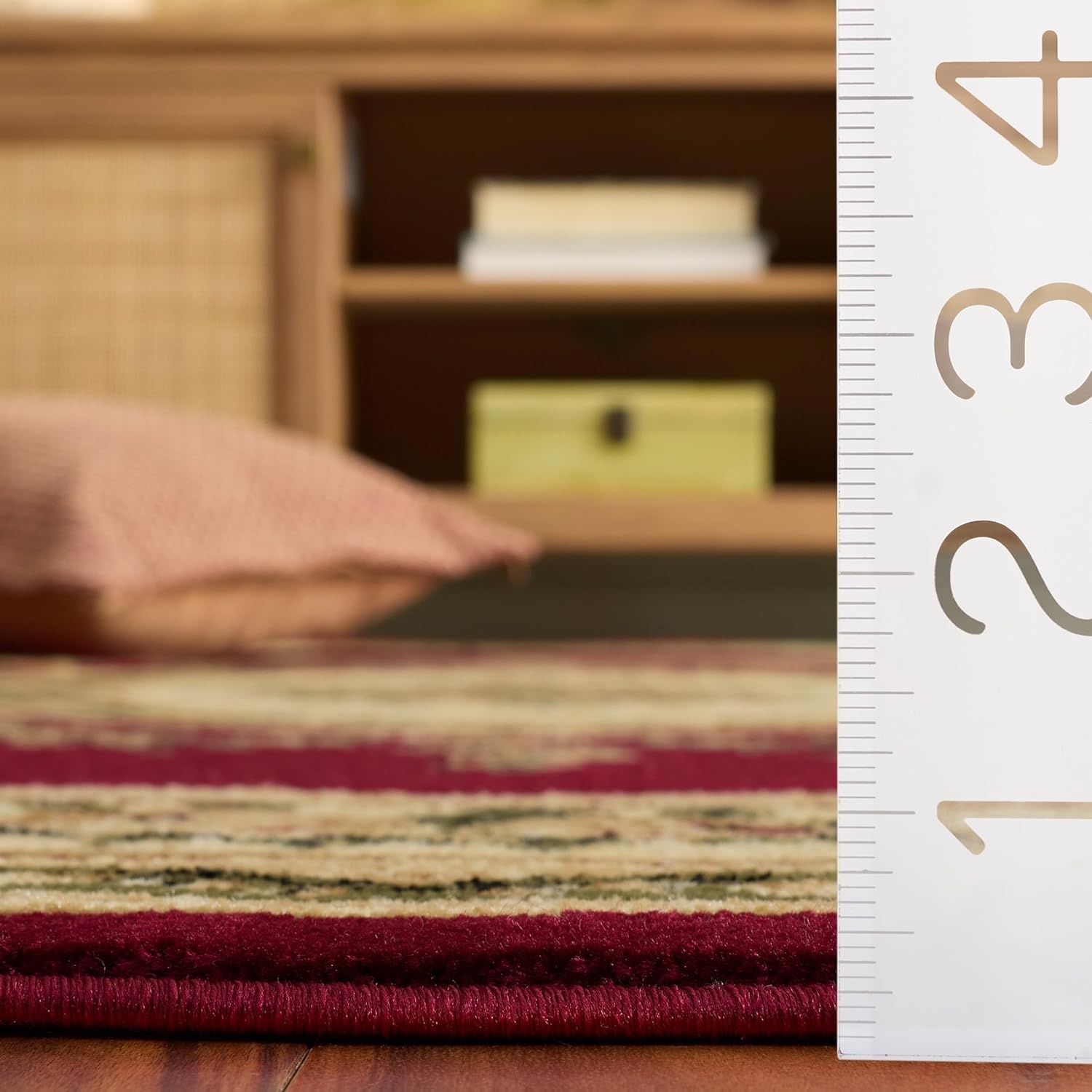 image:imageSAFAVIEH Lyndhurst Collection Area Rug 8 x 11 Red amp Ivory Traditional European Medallion Design NonShedding amp Easy Care Ideal for High Traffic Areas in Living Room Bedroom LNH218CRedIvory