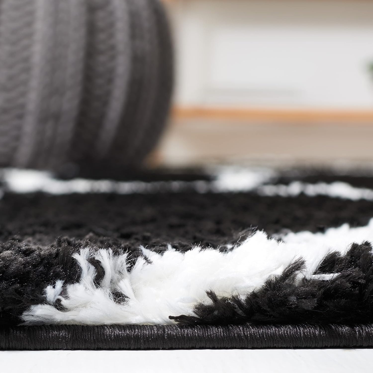 image:imageSAFAVIEH Tahoe Shag Collection Area Rug 9 x 12 Black amp White Trellis Design NonShedding amp Easy Care 12inch Thick Ideal for High Traffic Areas in Living Room Bedroom THO675ZBlackWhite