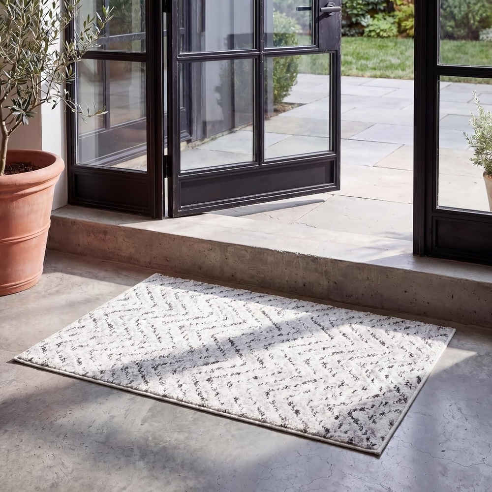 image:imageSAFAVIEH Area Rug 8x10  Adirondack Collection  Large  Ivory amp Charcoal Chevron Pattern NonShedding amp Easy Cleaning Ideal for Living Room Bedroom Office Dining Space ADR104NIvoryCharcoal