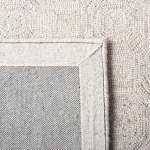 SAFAVIEH Area Rug 8×10 – Micro-Loop Collection – Large – Silver & Grey, Handmade Wool, Ideal for Living Room, Bedroom, Office, Dining Space (MLP527G)(Silver/Grey)