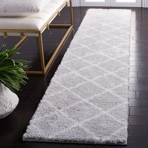 SAFAVIEH Area Rug 8×10 – Tahoe Shag Collection – Large – Black & White, Trellis Pattern, Non-Shedding & Easy Cleaning, Plush Thick Pile, Ideal for Living Room, Bedroom, Dining Space (THO676Z)(Light Grey/White)
