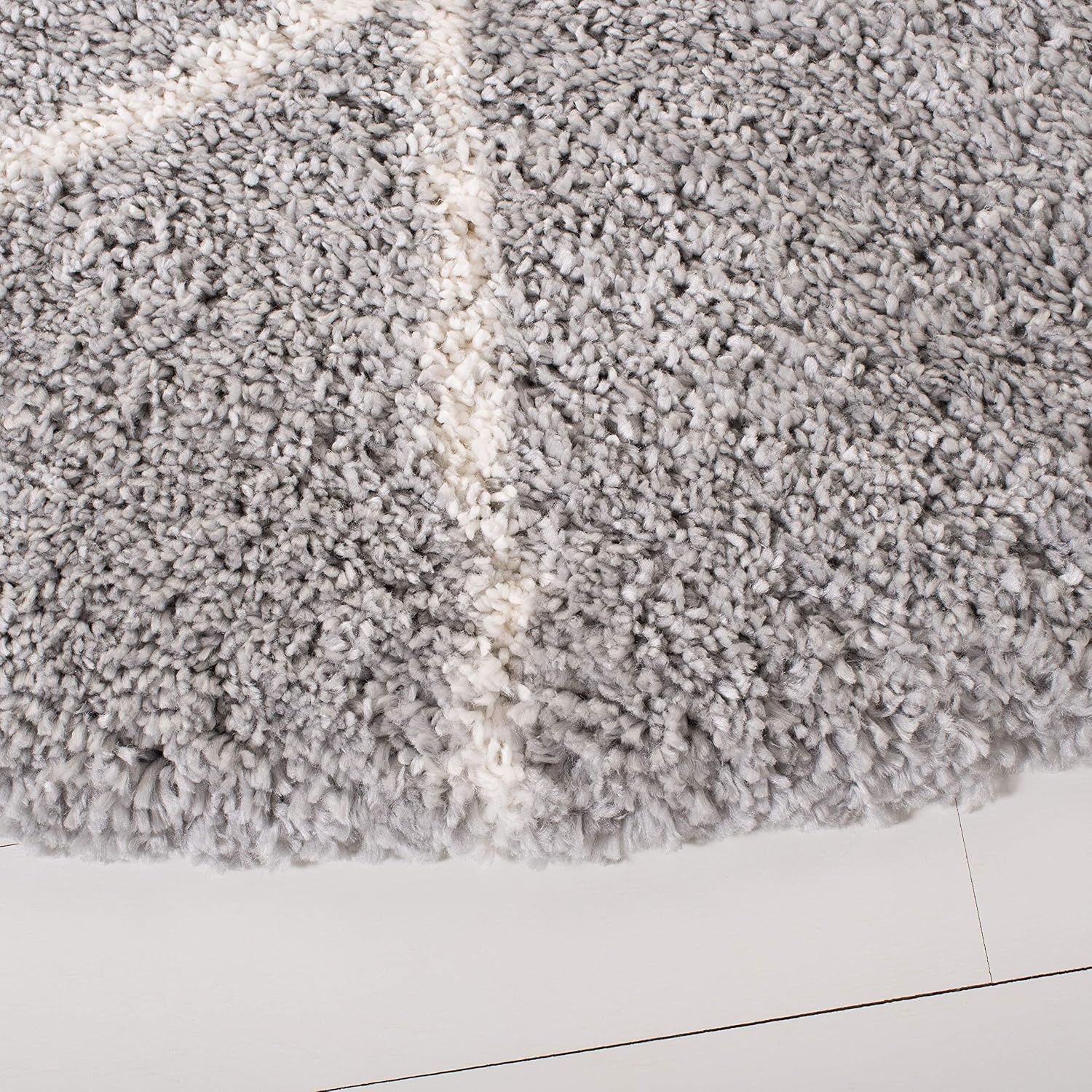 image:imageSAFAVIEH Area Rug 8x10 Fontana Shag Collection Large Grey amp Cream Trellis Pattern NonShedding amp Easy Cleaning Ultra Plush Thick Pile Ideal for Living Room Bedroom Dining Space FNT815GGreyCream