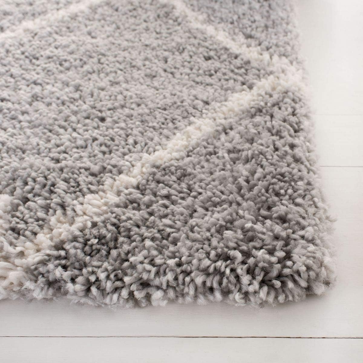 image:imageSAFAVIEH Area Rug 8x10 Fontana Shag Collection Large Grey amp Cream Trellis Pattern NonShedding amp Easy Cleaning Ultra Plush Thick Pile Ideal for Living Room Bedroom Dining Space FNT815GGreyCream