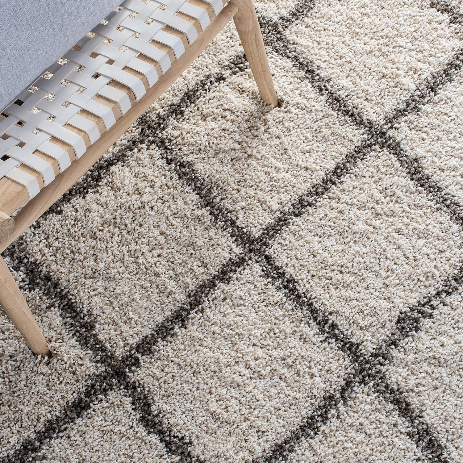 image:imageSAFAVIEH Area Rug 8x10 Hudson Shag Collection Large Ivory amp Grey Trellis Pattern NonShedding amp Easy Cleaning Ultra Plush Thick Pile Ideal for Living Room Bedroom Dining Space SGH222DIvoryGrey