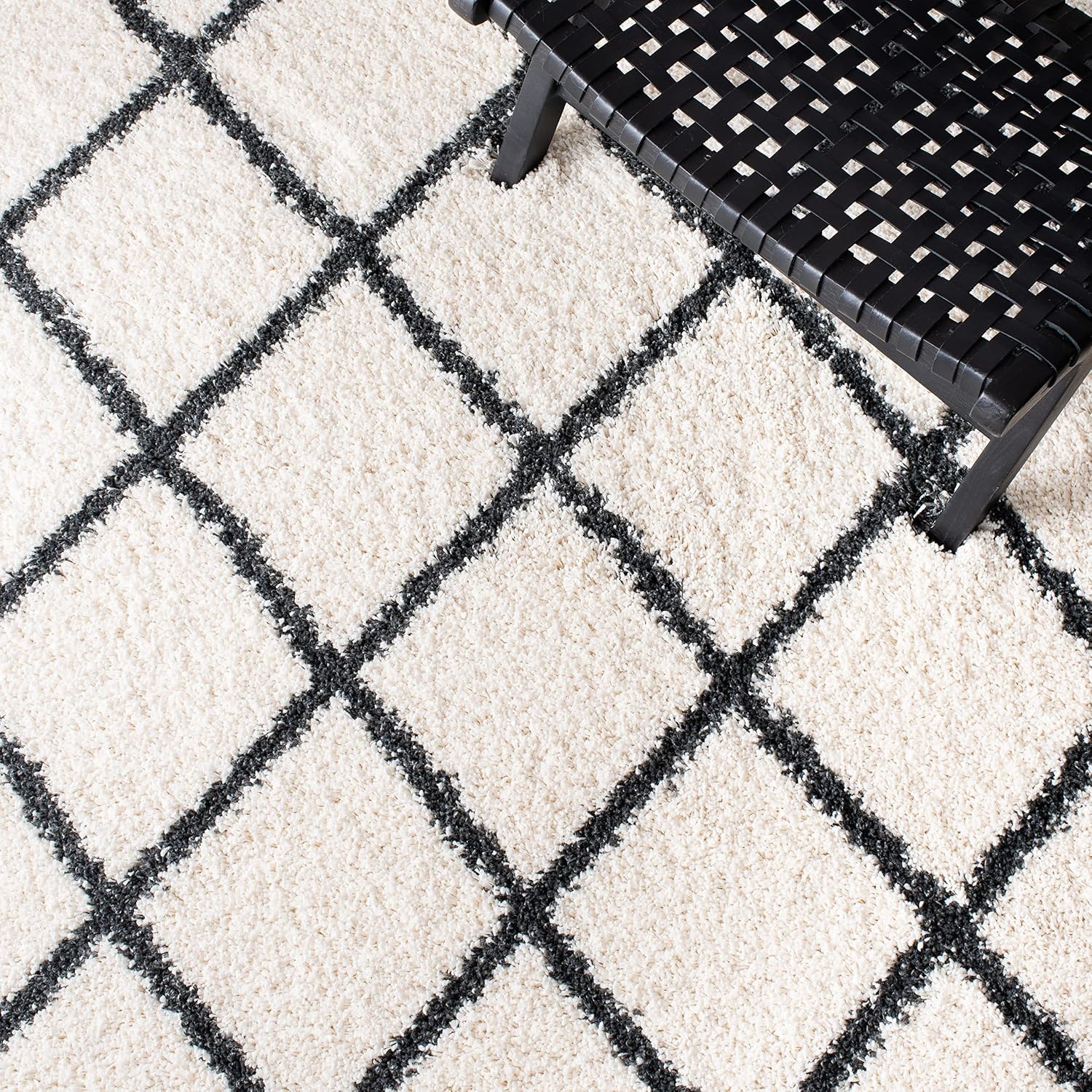 image:imageSAFAVIEH Area Rug 8x10 Hudson Shag Collection Large Ivory amp Grey Trellis Pattern NonShedding amp Easy Cleaning Ultra Plush Thick Pile Ideal for Living Room Bedroom Dining Space SGH222DIvoryDark Grey