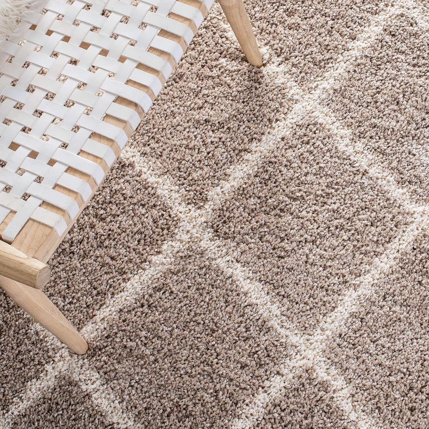 image:imageSAFAVIEH Area Rug 8x10 Hudson Shag Collection Large Ivory amp Grey Trellis Pattern NonShedding amp Easy Cleaning Ultra Plush Thick Pile Ideal for Living Room Bedroom Dining Space SGH222DBeigeIvory