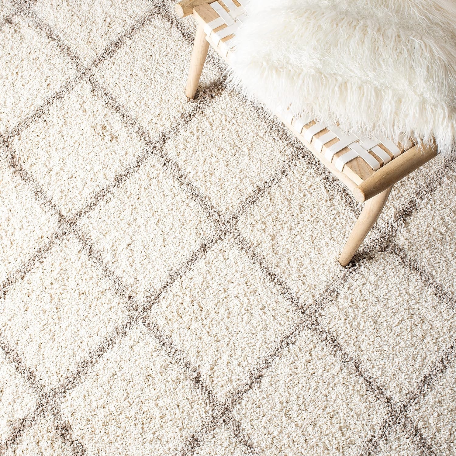 image:imageSAFAVIEH Area Rug 8x10 Hudson Shag Collection Large Ivory amp Grey Trellis Pattern NonShedding amp Easy Cleaning Ultra Plush Thick Pile Ideal for Living Room Bedroom Dining Space SGH222DIvoryBeige