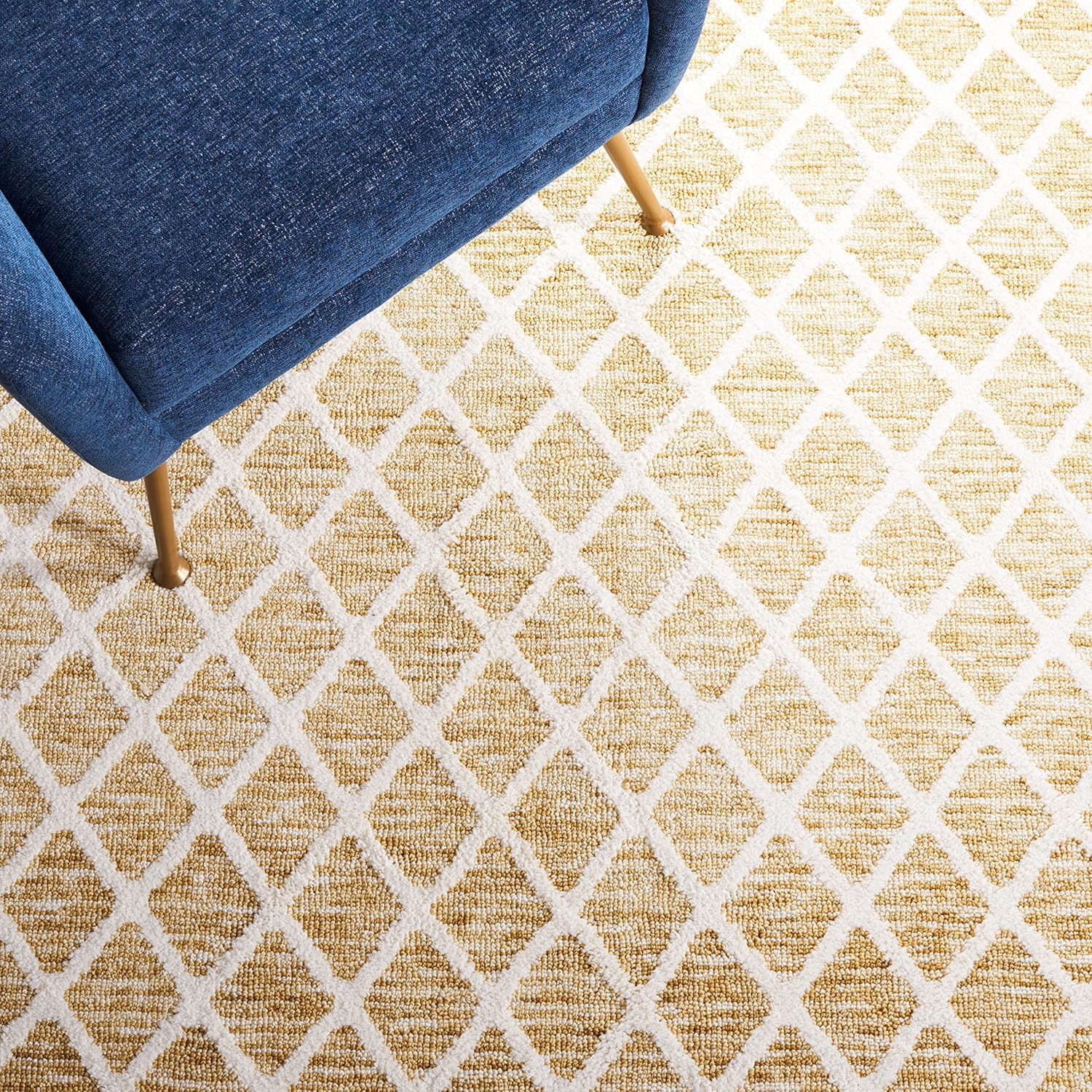 image:imageSAFAVIEH Washable Rug Easy Care Collection 5 x 8 Gold amp Ivory Easy to Clean Ideal for Living Room Bedroom Dining Space ECR113DGoldIvory