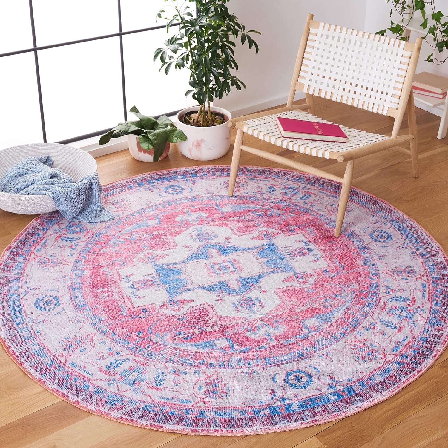image:imageSAFAVIEH Washable Rug Serapi Collection 67 x 9 Red amp Ivory Slip Resistant amp Easy to Clean Ideal for Living Room Bedroom Dining Space SEP355QRedIvory